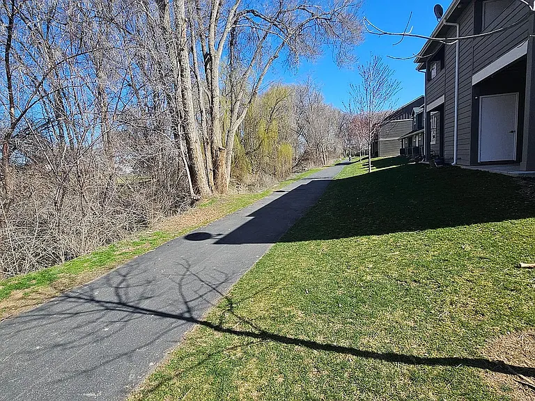 Apartments by the Brook — Photo 9