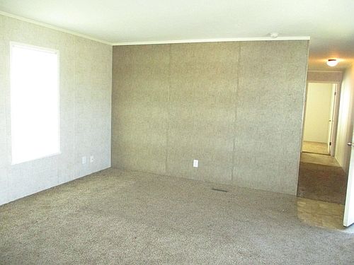 2nd image of 20537 Piedmont Dr