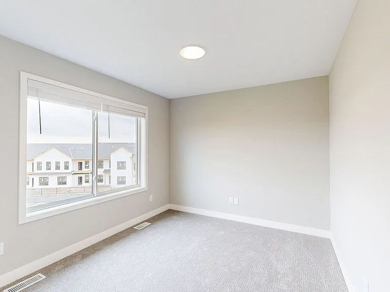 16026 Kenyon Ave #1 — Photo 11