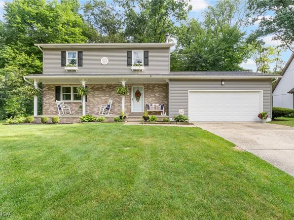 120 Merle Blvd, Munroe Falls, OH 44262