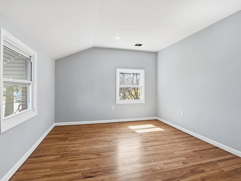 1928 Paterson St #1 — Photo 6