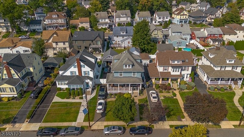 1st image of 20 22Hillside Rd