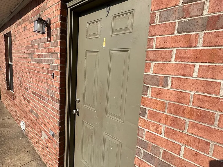 427 Mount Pelia Rd #9 — Photo 1