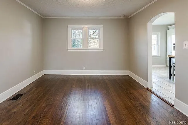 3126 Shenandoah Dr — Photo 4