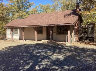 201 Cardinal Ln, Mena, AR 71953
