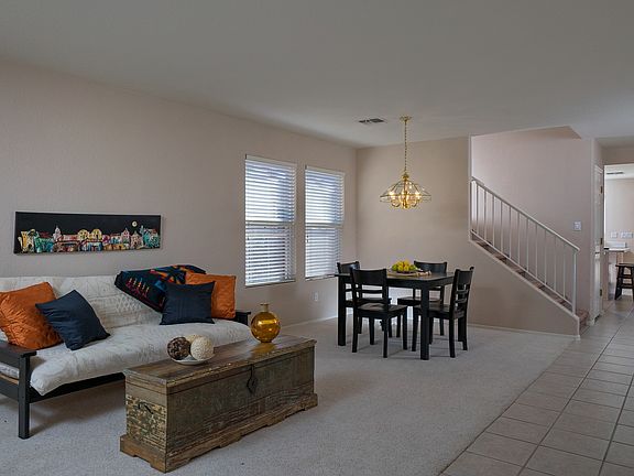 4th image of 725 W Bougainvillea Dr