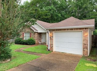 425 39th St, Northport, AL 35473