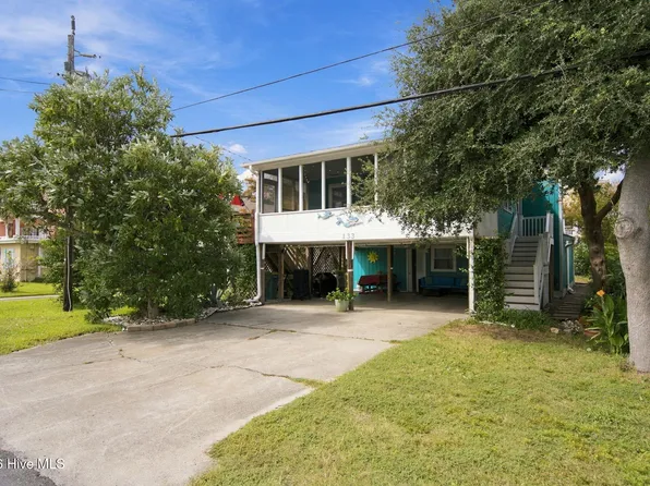 133 N Fourth Avenue, Kure Beach, NC 28449
