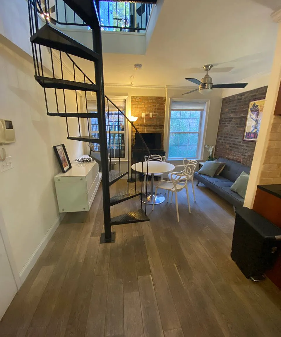 239 West 12th Street — Photo 4