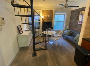 239 W 12th St #4E, New York, NY 10014