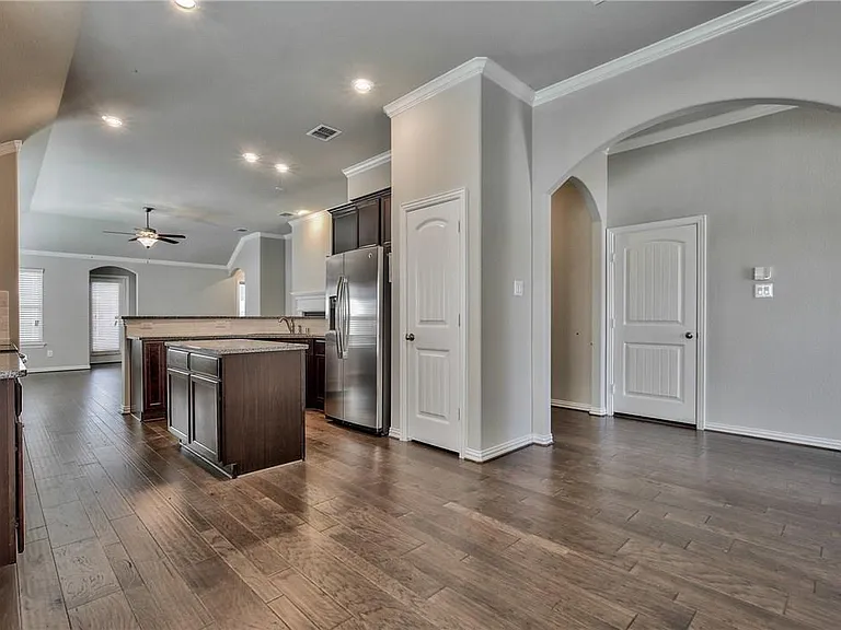426 George Dr — Photo 31
