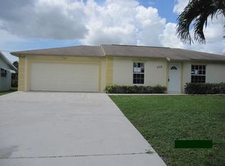 2716 Worcester Rd, Lake Worth, FL 33462