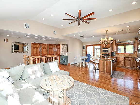 4th image of 37 Seitz Drive
