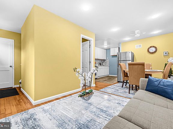5th image of 3007 Elmwood Dr