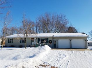 10974 1st St, Hewitt, WI 54441