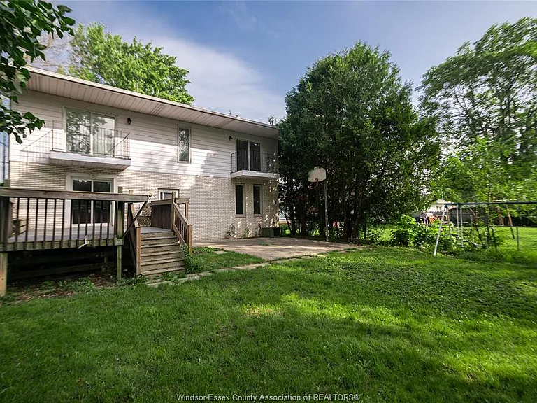 16 Eugenie St #UPPER — Photo 4