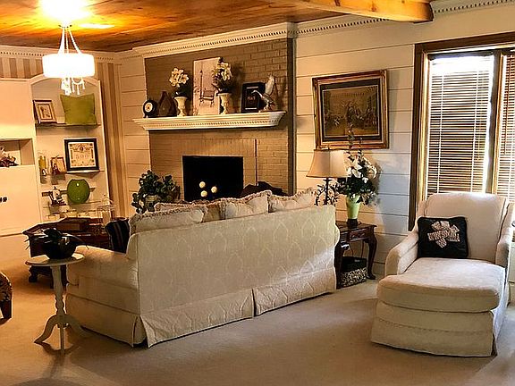 Wood burning fireplace