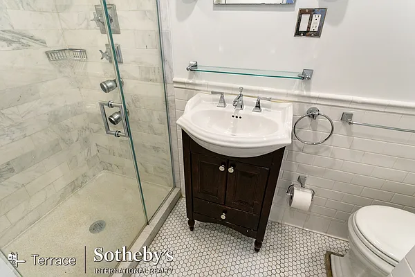 Sold by Terrace Sotheby's International Realty | media 78