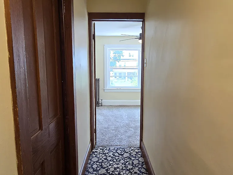 Hall (2nd Floor)