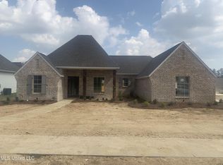 614 Crossvine Rdg, Madison, MS 39110