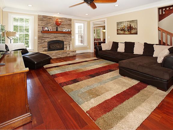 5th image of 238 Windingwood Dr