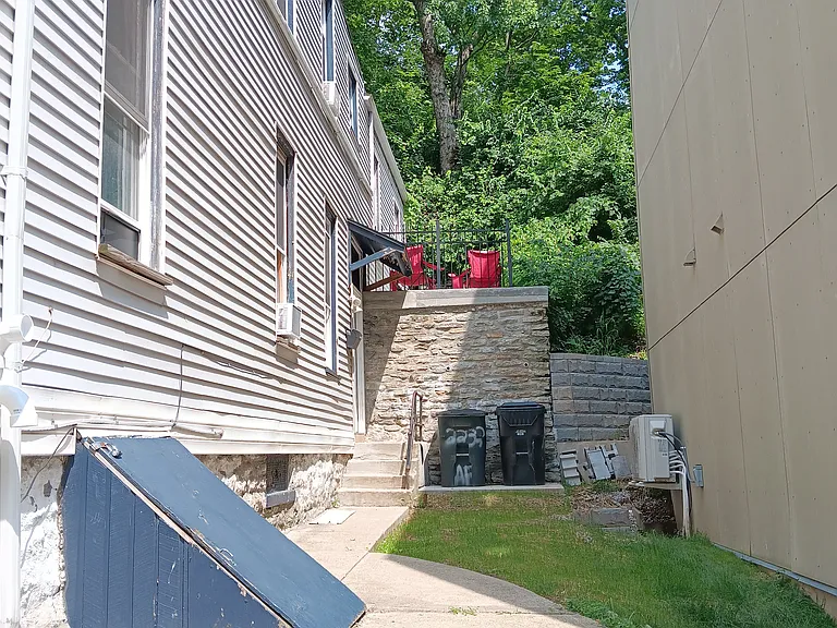 2230 Ravine St — Photo 22