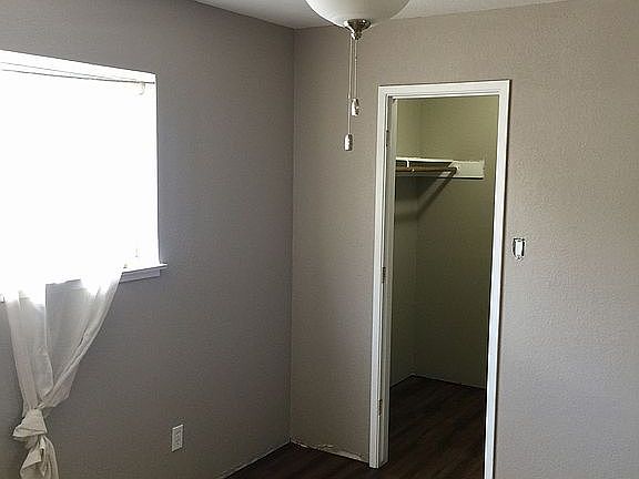 2nd image of 9098 Salmon Falls Dr