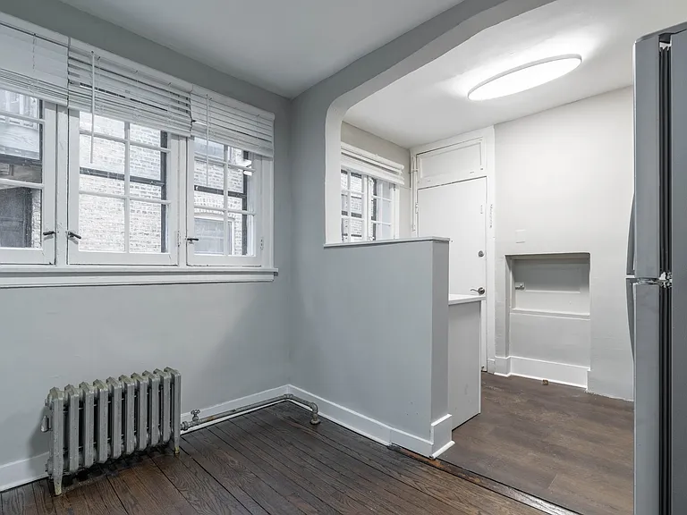 7422 N Damen Ave #2G — Photo 28