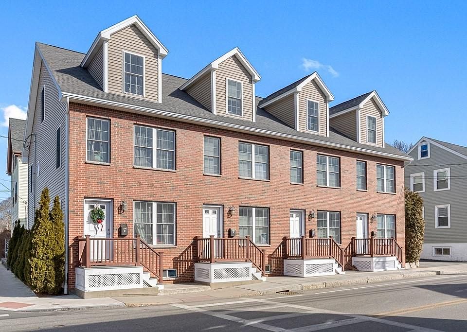 1st image of 21 Maplewood Ave APT C