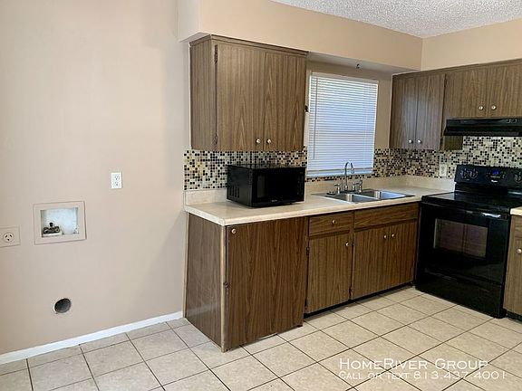 4th image of 1381 Boylan Ave #B