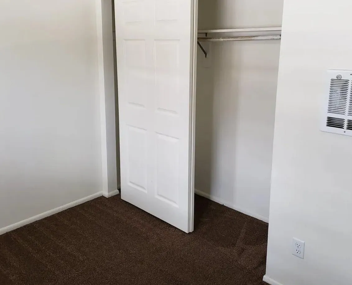 2 bed, 1.0 bath, $1,175 — Photo 4