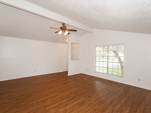 4th image of 7805 Croftwood Dr