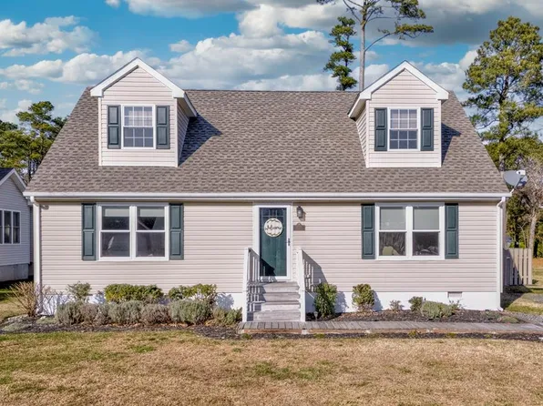 37323 Doubloon Dr, Greenbackville, VA 23356