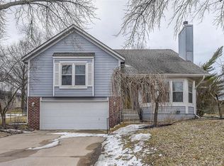 11471 S Millview Rd, Olathe, KS 66061