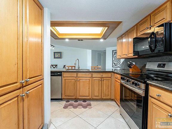 5th image of 406 Padre Blvd #504