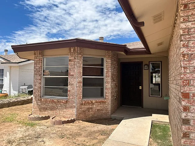3 bed, 1.5 bath, 1152 sqft, $1,425 — Photo 4