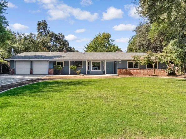 93 N Trout Lake Dr, Sanger, CA 93657