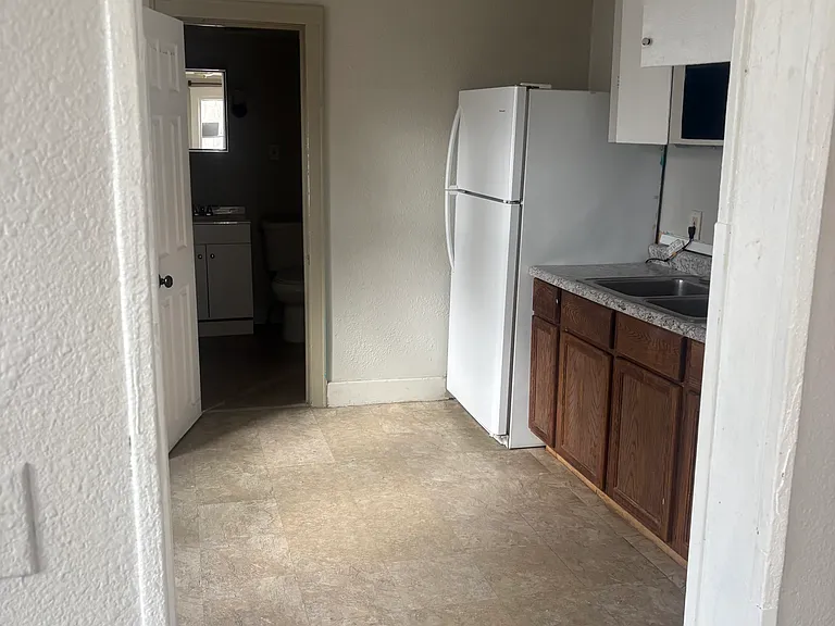 1606 Coleman Ave #2 — Photo 4