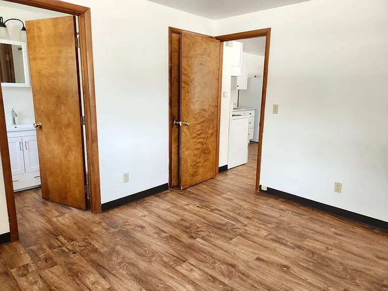 822 Marvelle Ln — Photo 10