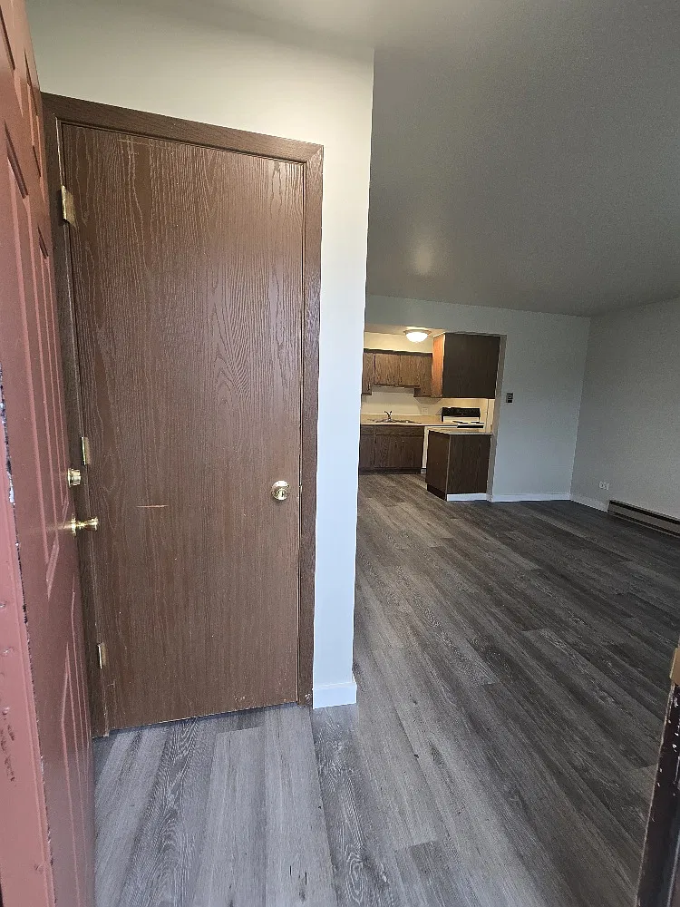 1 bed, 750 sqft, $1,385 — Photo 3