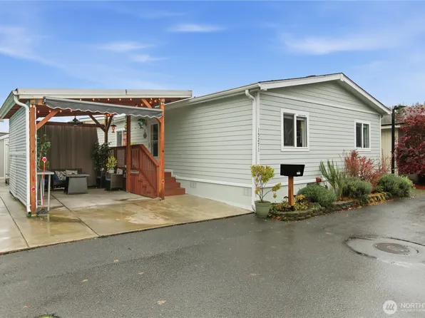 15271 Oak Drive, Renton, WA 98058