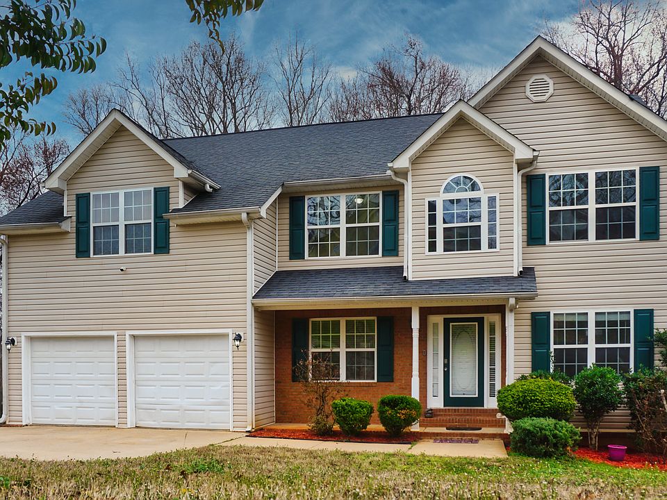 1st image of 130 Stephanie Ln