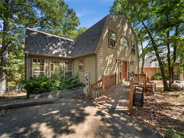 11932 White Oak Dr, Garfield, AR 72732