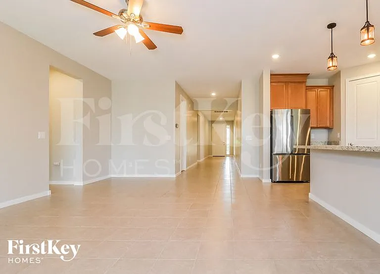 13581 N 141st Ln — Photo 6