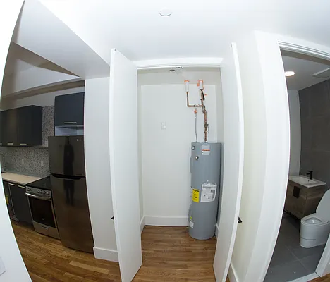 Rented by Cyberapts Management | media 14