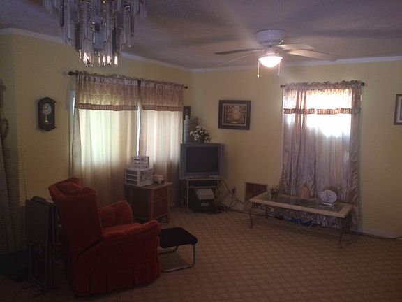 4th image of 780 N Bonham St