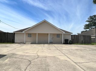 2633 Mission Rd, Tallahassee, FL 32304