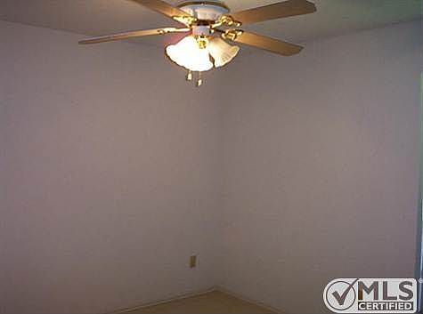 2nd image of 214 Robin Hill Ln