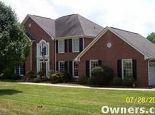 213 Scotchtown Dr, Martinsville, VA 24112