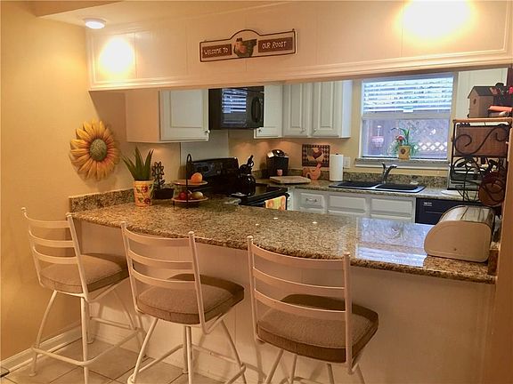 5th image of 2711 Creek Wood Ct
